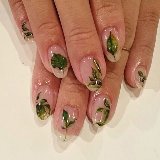 Elegant Nature-Inspired Leafy Nail Art Design on a Nude Base