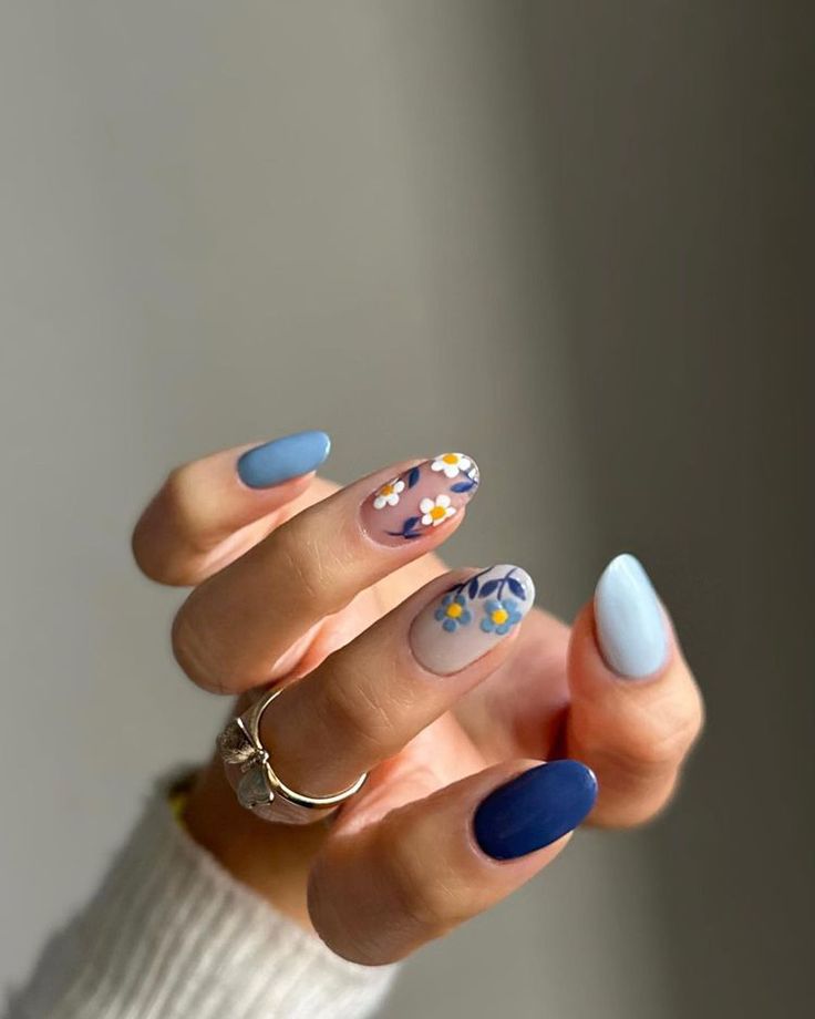 Whimsical Pastel Floral Nail Design Balancing Elegance and Playfulness