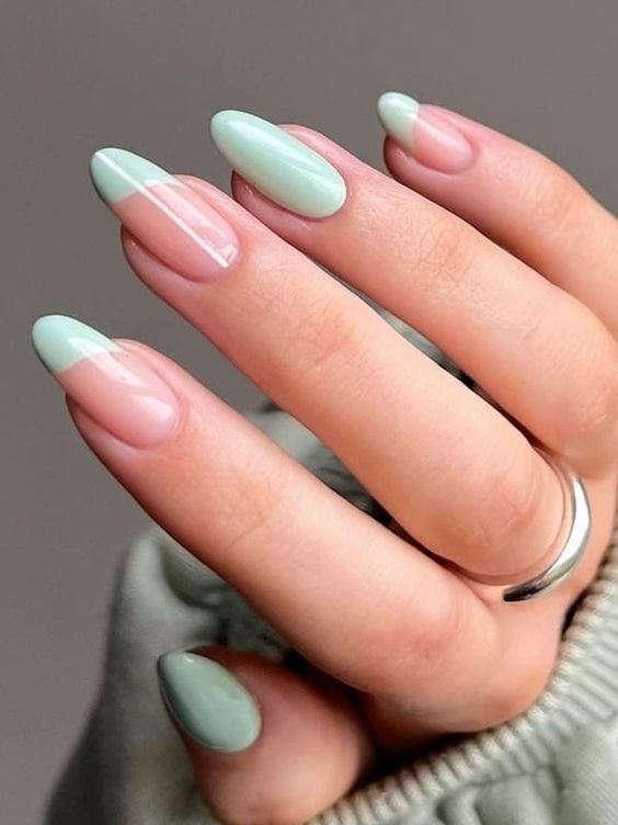 Elegant Pastel Nail Design: A Playful Yet Sophisticated Look