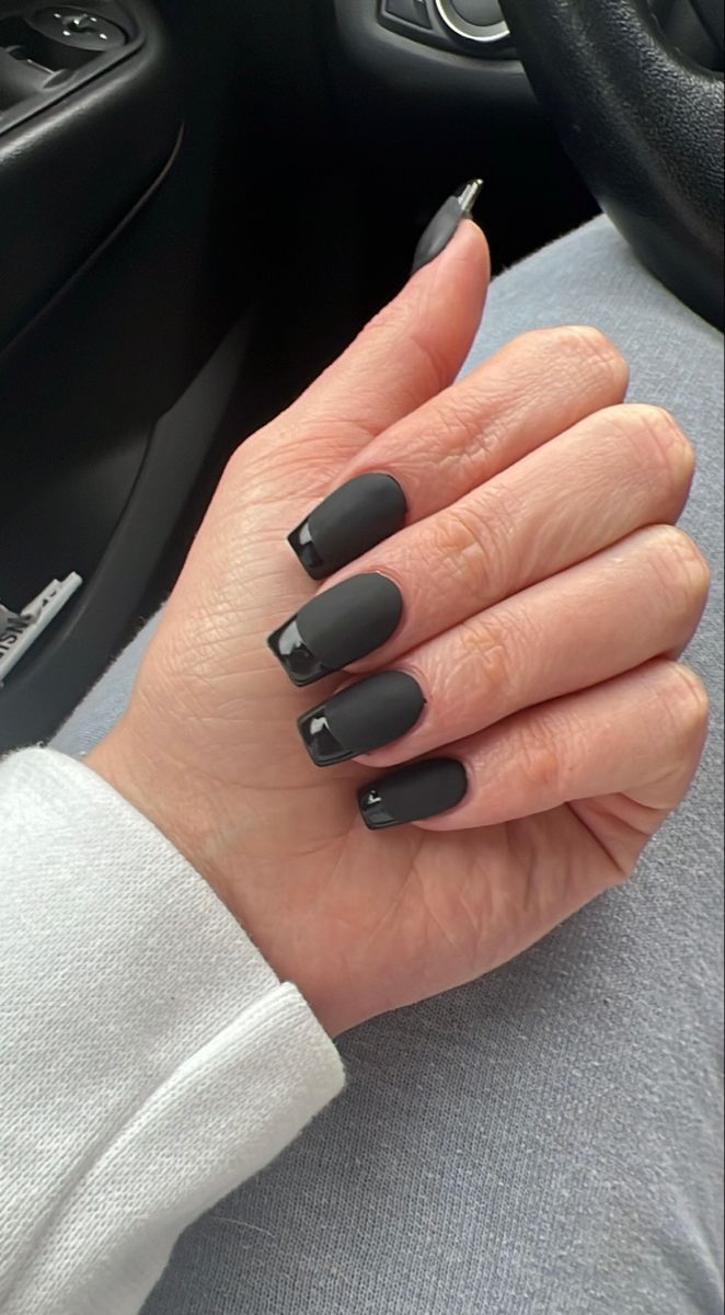 Chic Matte Black Nails with Glossy Tips: A Bold and Versatile Fashion Statement.