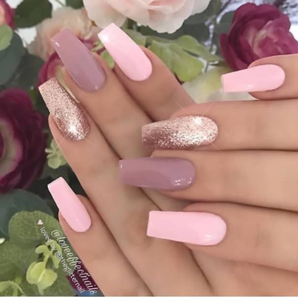 Sophisticated Nail Design: Soft Pinks Meets Shimmering Rose Gold for a Chic Look.