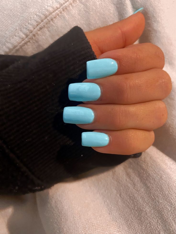 Chic Light Blue Square Manicure for a Playful Elegance.