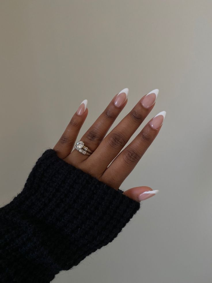 Chic French Tip Manicure: Elegant Nude Base with Classic White Tips