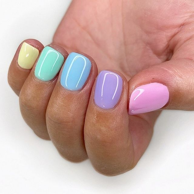 Cheerful Spring/Summer Pastel Nail Design in Soft Shades.