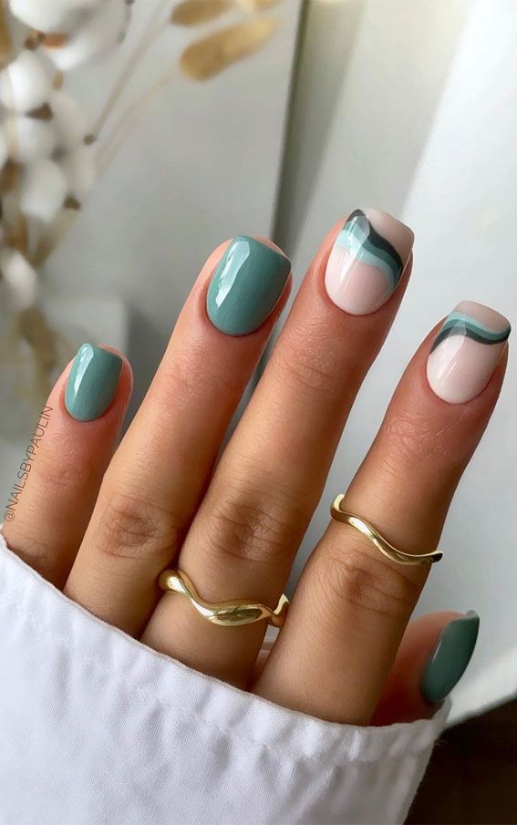 Elegant Geometric Nail Design in Soft Pastels for a Modern Aesthetic.