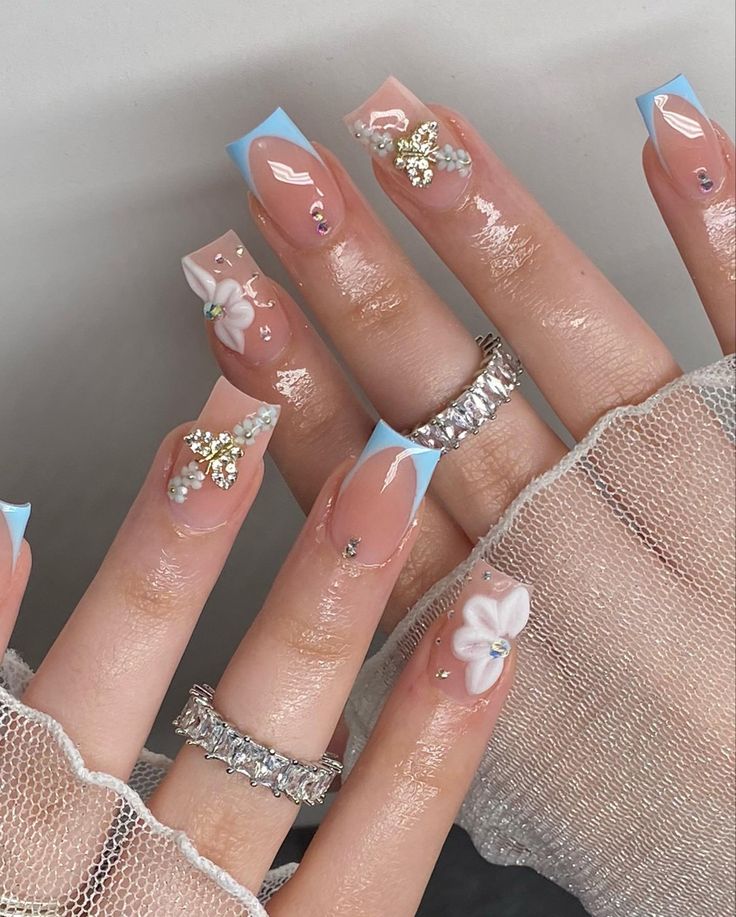 Chic Pastel Floral Nail Design for a Sophisticated Spring Aesthetic.