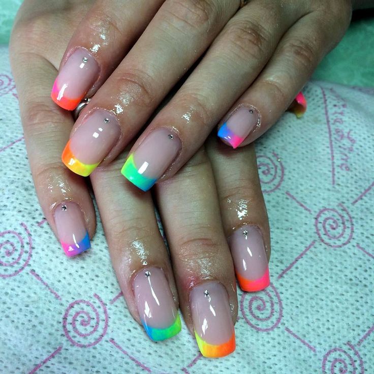 Vibrant Ombre Nail Tips for a Cheerful Sunset-Inspired Look.