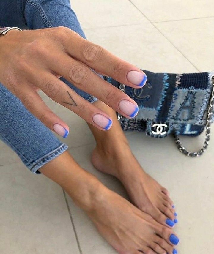 Chic Light Pink and Blue Nail Design Perfectly Styled with Denim and Handbag