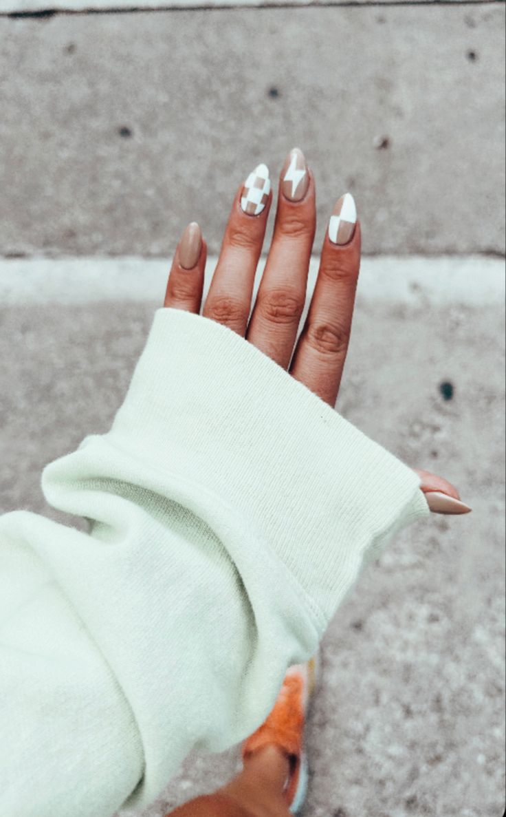 Chic Neutral and White Geometric Nail Design: A Modern Twist on Everyday Elegance.