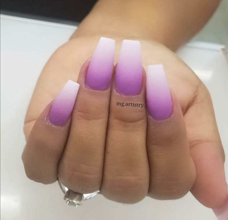 Chic Ombre Nail Design with White to Lavender Gradient and Square Tips