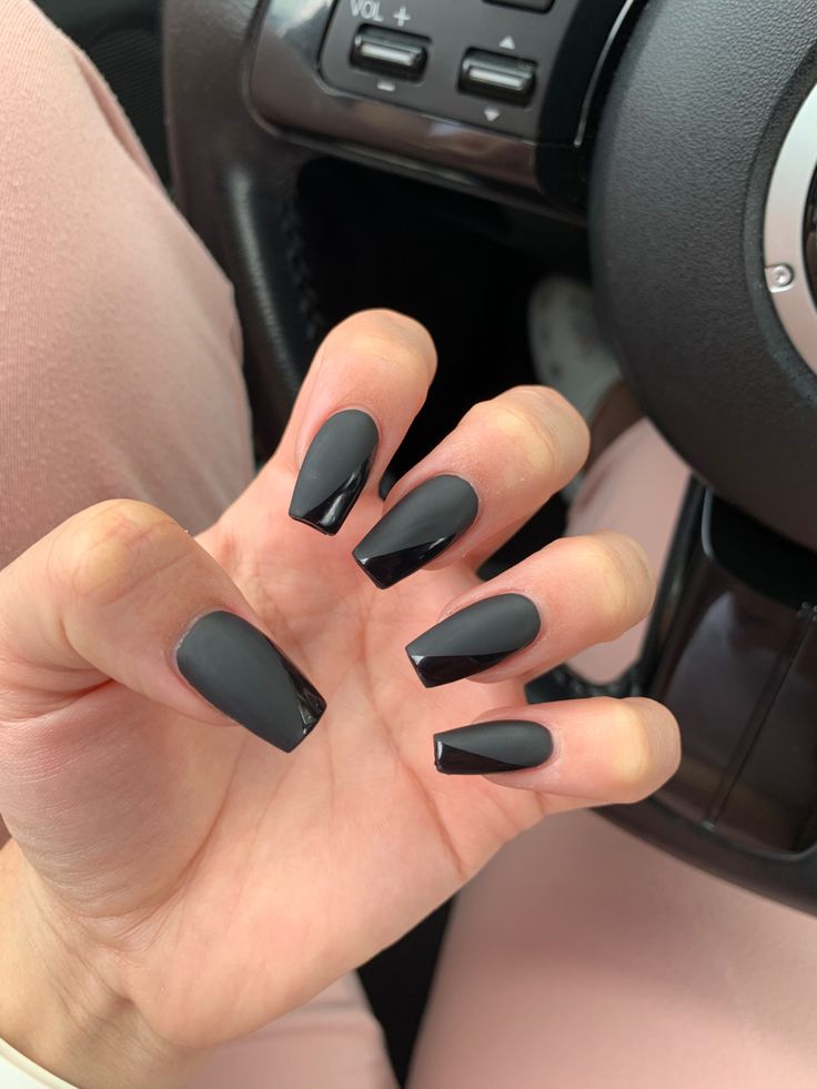 Sophisticated Black Nail Design with Matte-Gloss Finish and Geometric Shapes