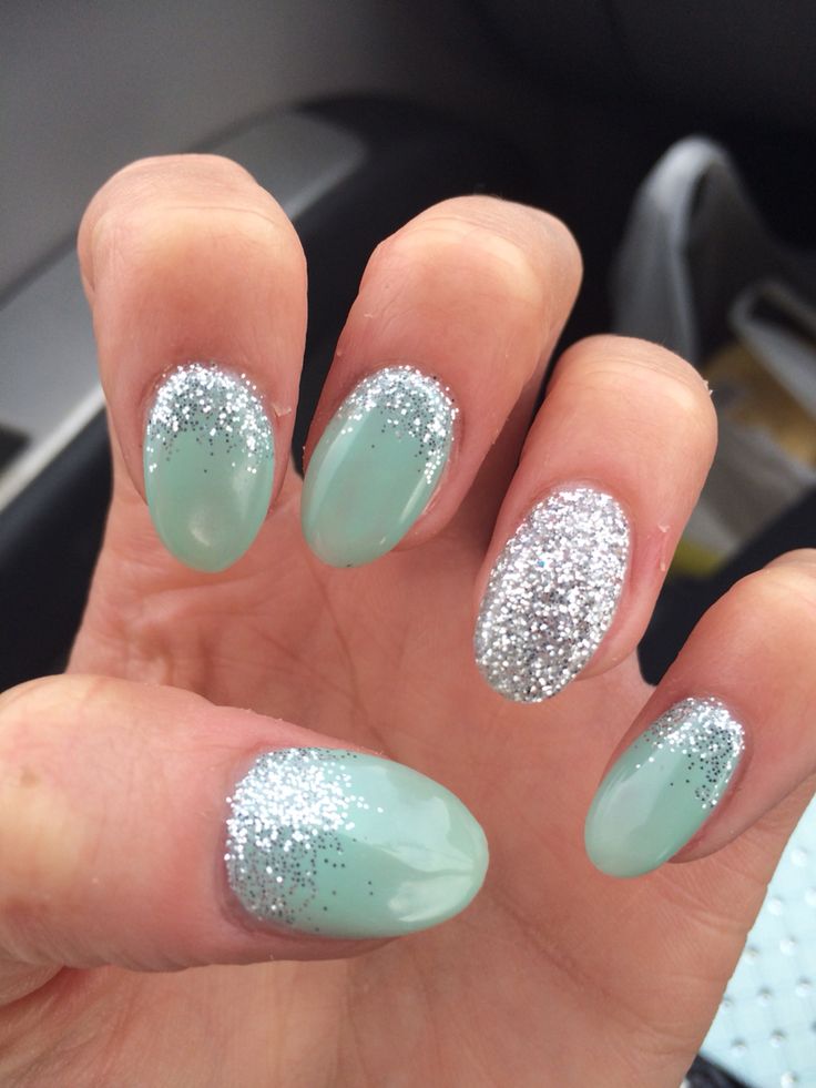 Chic Mint Green and Glitter Nail Design: Elegant Yet Playful Gradient Style.