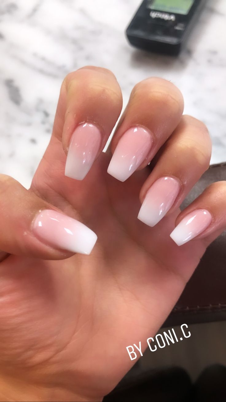 Chic Ombre Nails: A Sophisticated Blend of Soft Pink and Crisp White with Modern Square Tips.