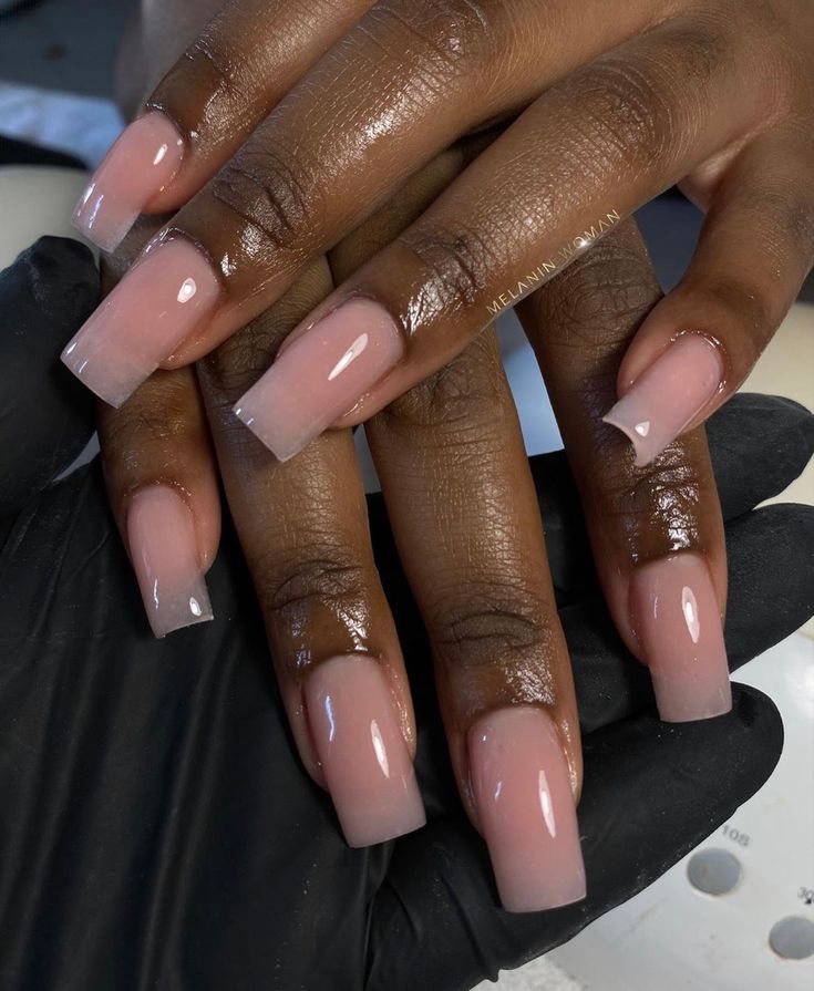 Chic Square-Shaped Gradient Nails: Soft Pink to Subtle Nude for Elegant Versatility