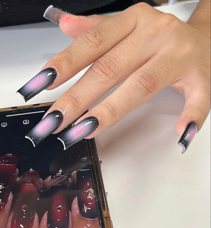 Chic Ombre Nail Design: Elegant Black-to-Pink Gradient with Glossy Finish