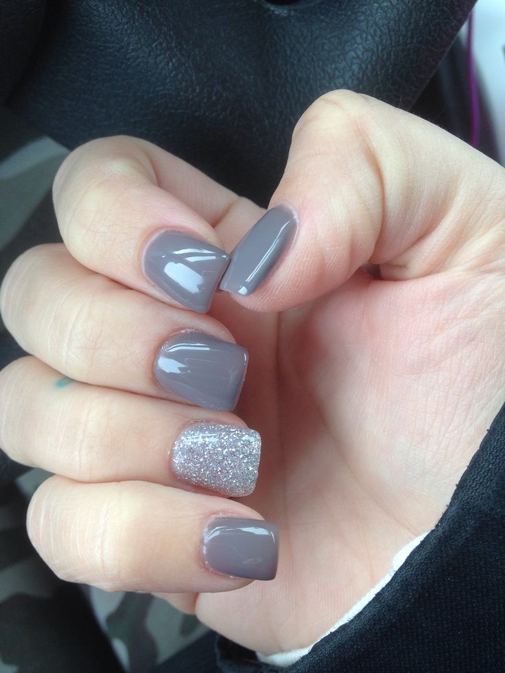 Chic Gray Nail Design with Glitter Accent for Any Occasion