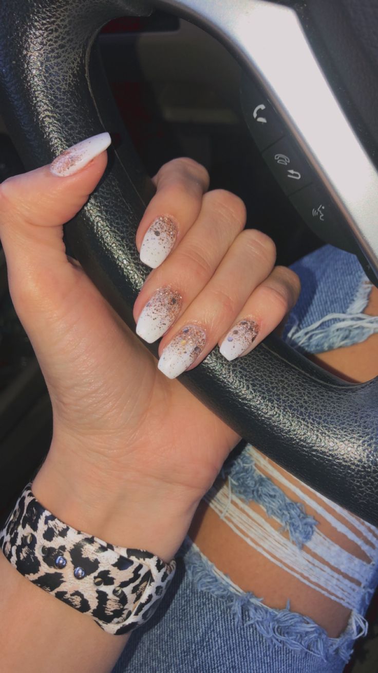 Chic Gradient Nail Design with Glitter Accents and Trendy Animal Print Accessory