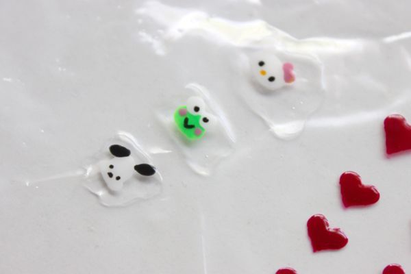 Adorable Nail Art Accessories: Playful Panda, Frog, and Penguin Designs for Whimsical Manicures.