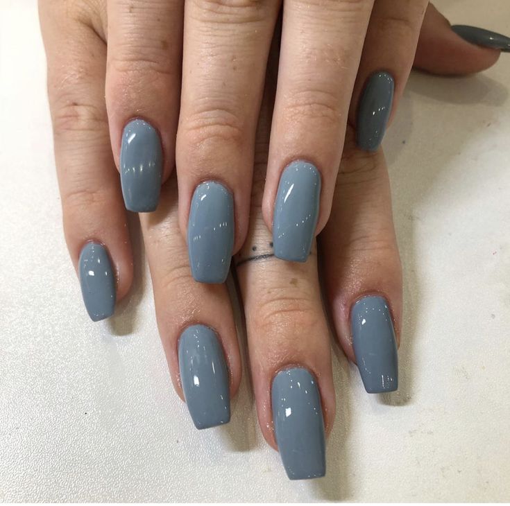 Sleek Gray Long Nails: A Versatile Choice for Any Occasion.