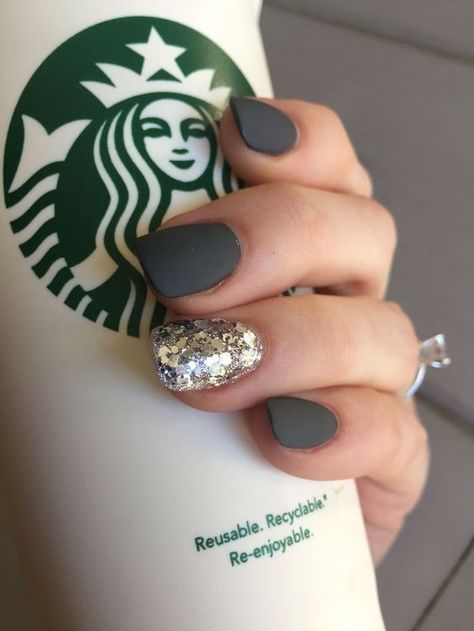 Chic Matte Grey Nails with Glittering Accent for a Playful Elegance.