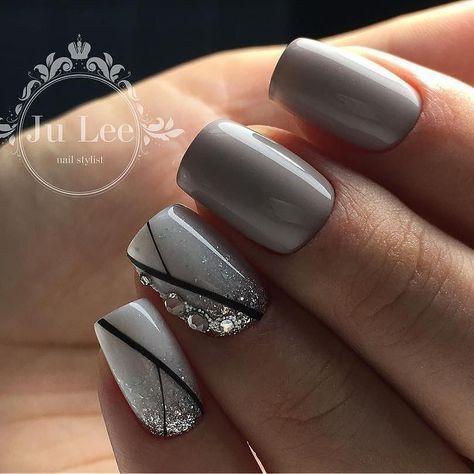 Elegant Gray Nail Design with Mixed Finishes and Modern Geometric Accents.