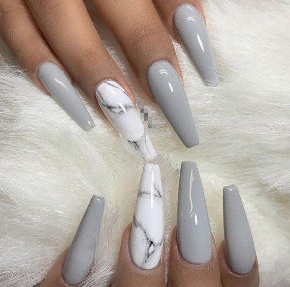 Chic Stiletto Marble Nail Design: Luxury in Gray and White.