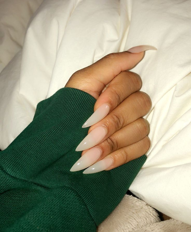 Chic Almond-Shaped Nude Gradient Nails: A Sophisticated Look for Any Occasion.