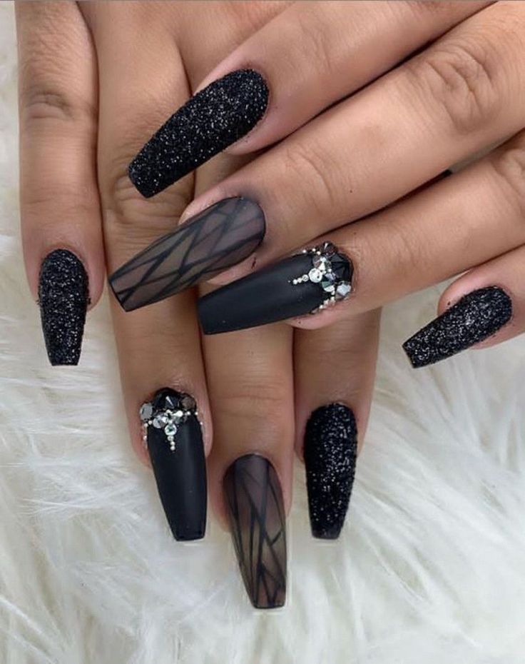 Chic Black Nail Art: A Blend of Textures, Geometric Patterns, and Glitter Elegance.