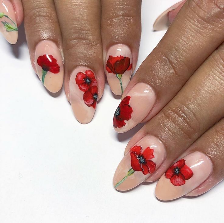 Vibrant Red Poppy Floral Nail Design: A Striking Blend of Elegance and Playful Botanicals.