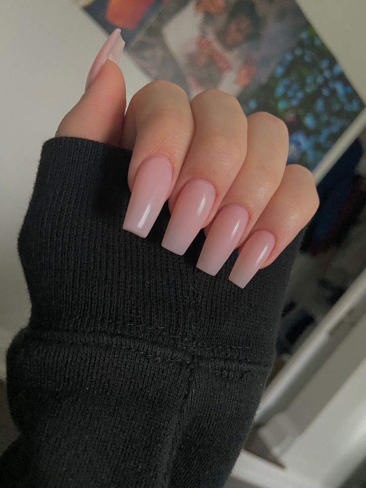 Chic Soft Pink Glossy Nails: Elegant Style for Any Occasion