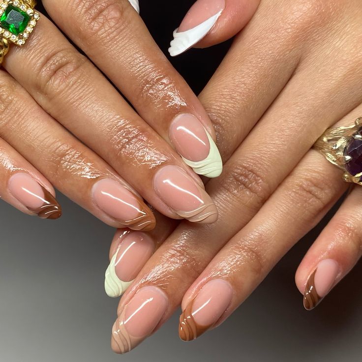 Chic Nail Art: Neutral & Earthy Tones with Stylish French Tips for a Sophisticated Look.