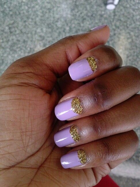 Elegant Lavender Nails with Golden Glitter Tips: A Perfect Blend of Chic and Sophistication.