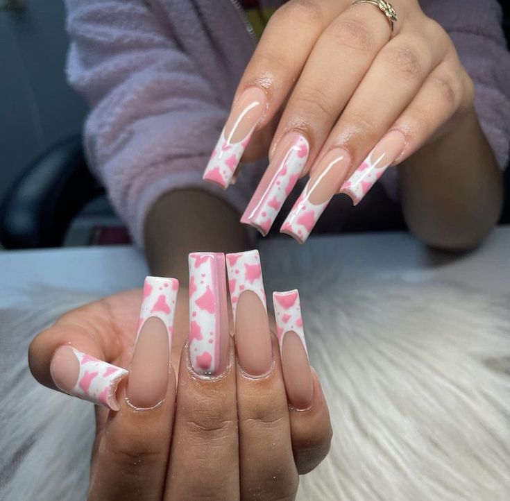 Playful Pink and White Long Nails: A Fun Modern Twist on Classic French Tips.