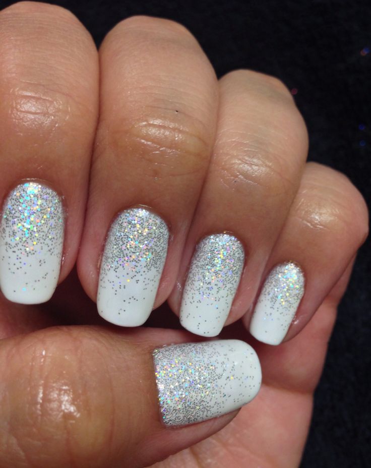 Chic Dreamy Gradient Nail Design with Holographic Glitter.