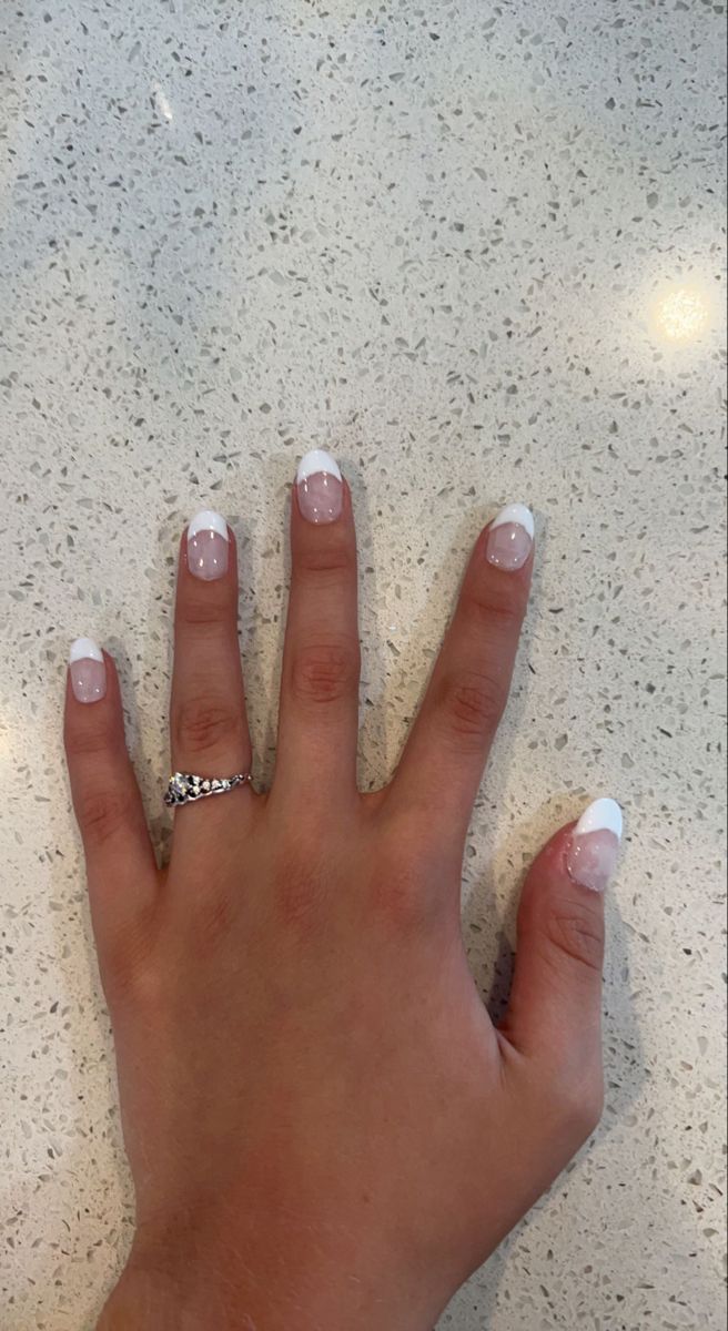 Timeless Elegance: Classic French Tip Nails for Any Occasion