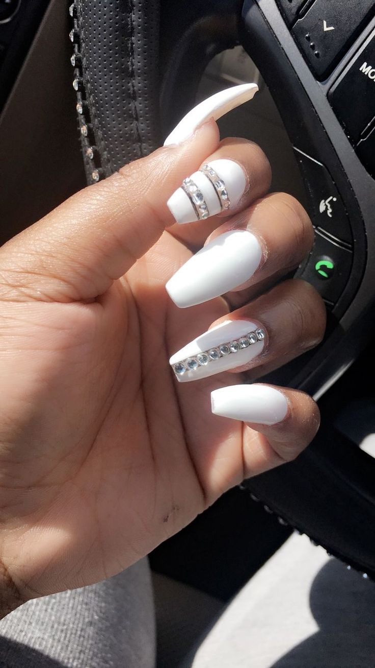 Chic Crystal-Embellished White Nails: A Striking Statement for Formal Occasions.