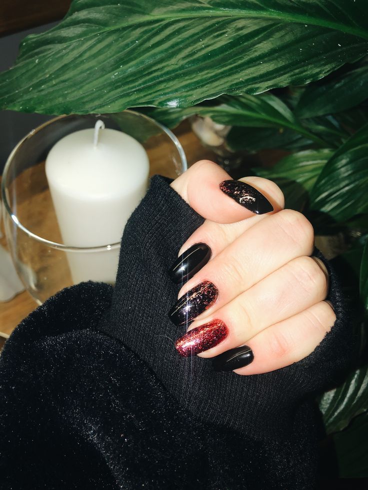 Chic Black and Glitter Nail Design for Any Occasion