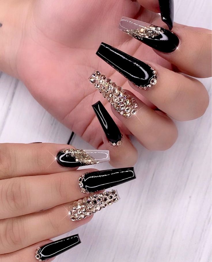 Chic Black Nail Design: Glossy Tips with Rhinestone Accents for Glamorous Occasions