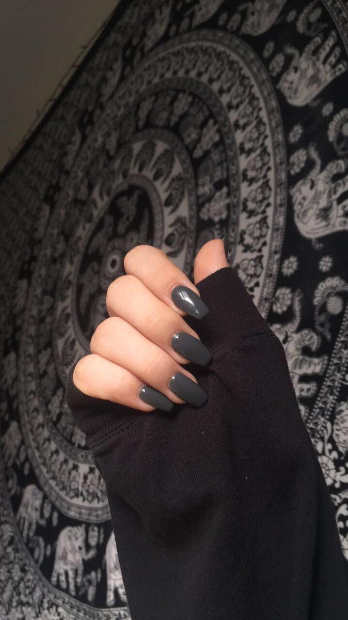 Chic Gray Almond Nails: Elegant Glossy Design for Everyday Trendiness.