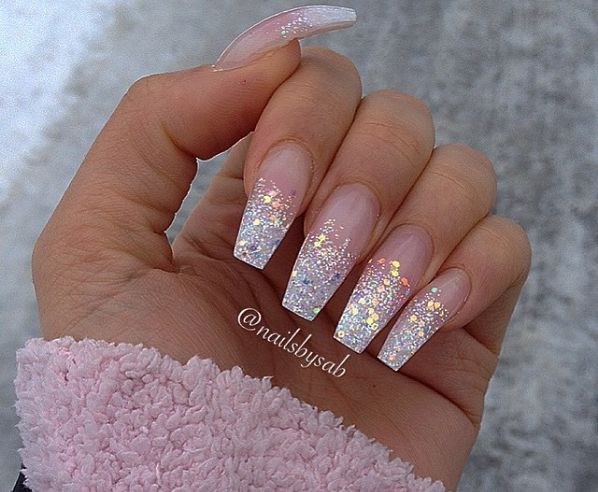 Elegant Glitter Ombre Nails in Soft Pink and Shimmering White