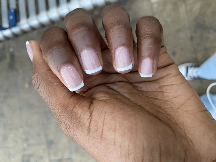 Elegant French Manicure: Classic Soft Pink Base with Crisp White Tips