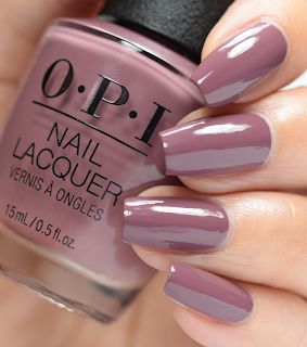 Sophisticated Elegant Mauve Nails: A Versatile Choice for Any Occasion.