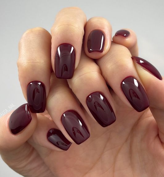 Elegant Deep Burgundy Nails: A Modern Twist on Classic Sophistication