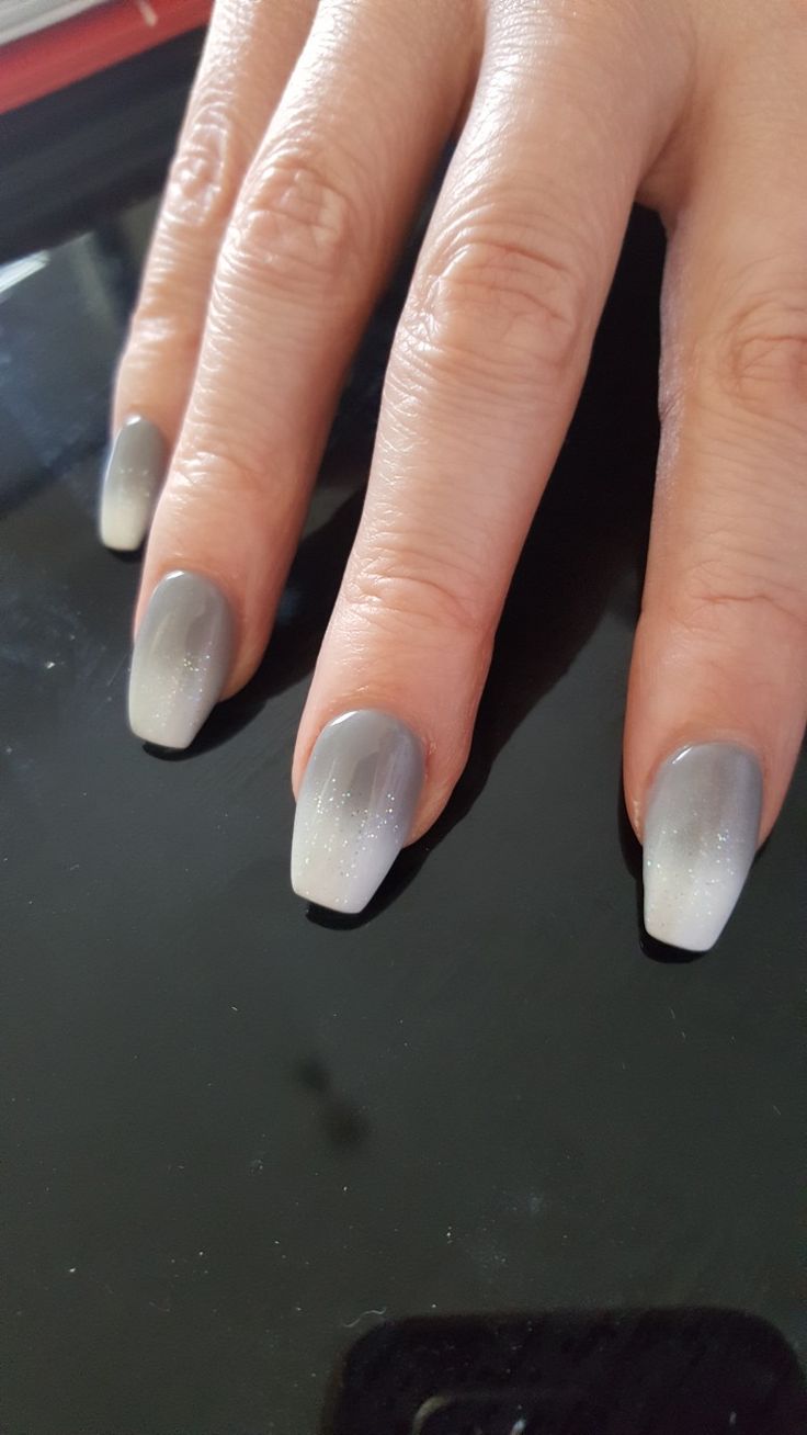 Elegant Ombre Nail Design: Soft Gray to White Gradient with Glossy Finish