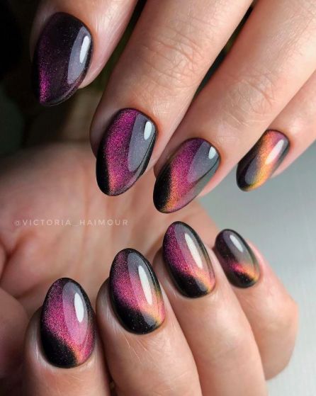 Stunning Ombre Nail Design with Gradient Effect and Glossy Finish