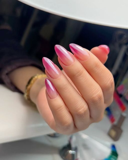 Elegant Ombre Nails: Sophisticated Pink Gradient Design in Almond Shape