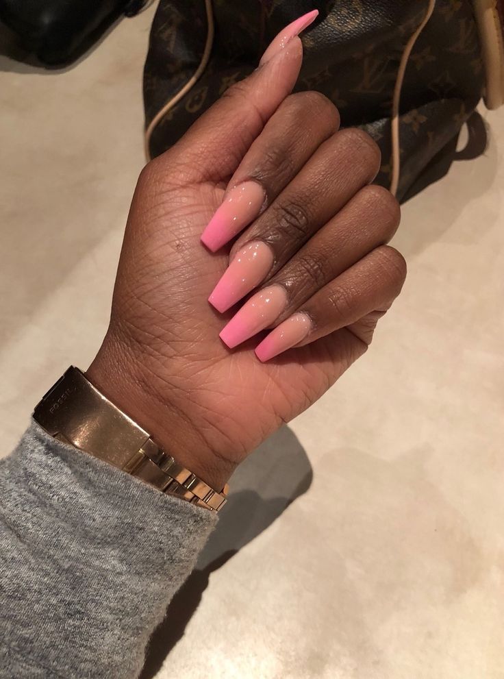 Chic Ombre Acrylic Nails for Stylish Elegance in Any Occasion