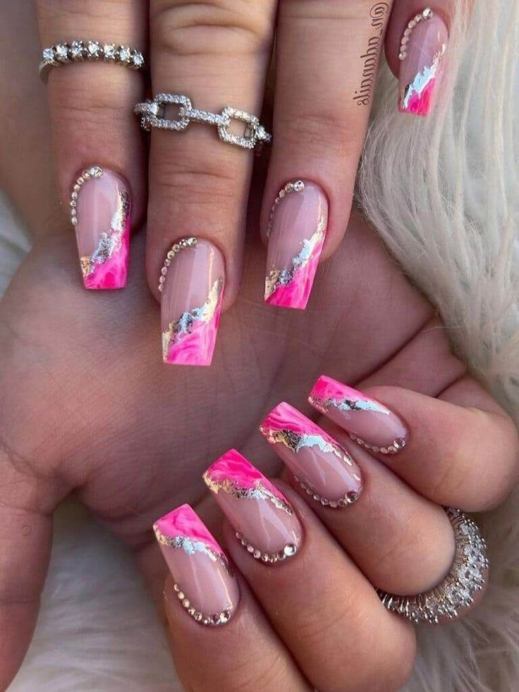 Chic Nail Art: Soft Pink and Magenta with Glamorous Gold and Rhinestone Accents.