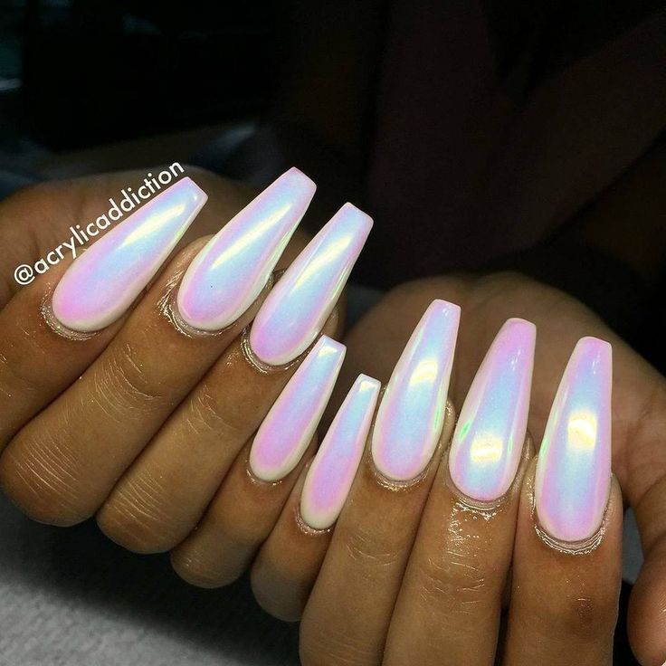 Iridescent Long Stiletto Nails: A Sophisticated Bold Statement with Pastel Elegance.