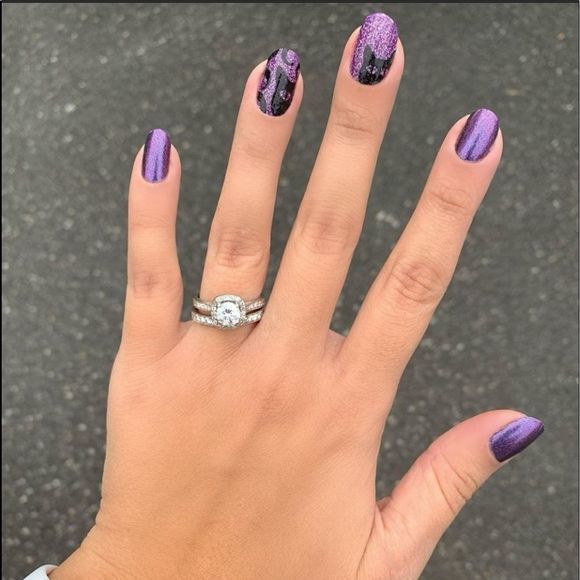 Elegant Vibrant Purple Nail Design with Gradient and Chic Texture Mix.